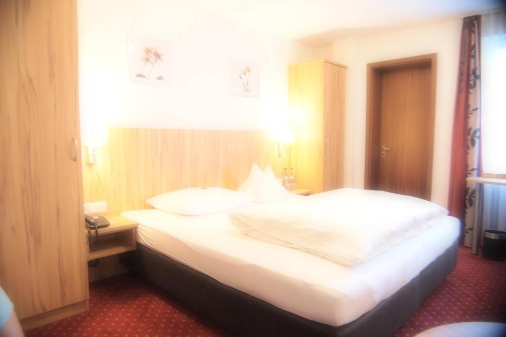 Hotel Am Bad Tübingen Chambre photo