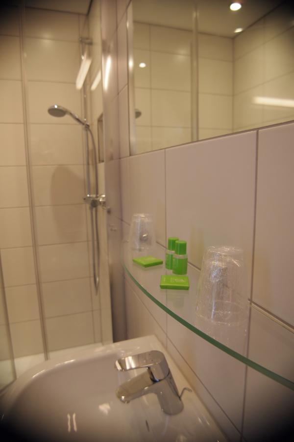 Hotel Am Bad Tübingen Extérieur photo